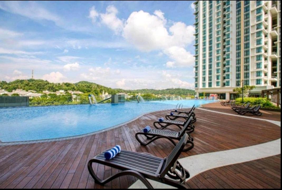 Appartement Shaftsbury Putrajaya At Alamanda Mall Extérieur photo